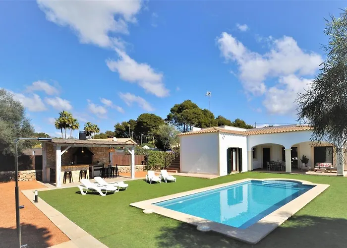 Ferienhaus Mit Privatpool Fuer 6 Personen Ca 180 Qm In Vallgornera, Mallorca Suedkueste Von Mallorca